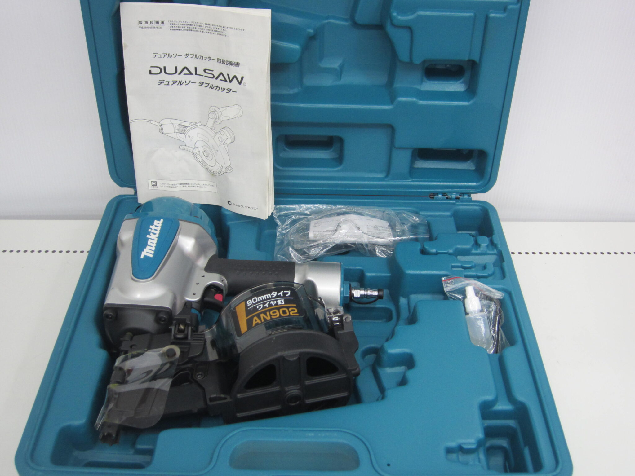 405 90mmエア釘打機　makita　マキタ　AN902　ワイヤ釘専用 未使用展示品 Amazon | マキタ(Makita) AN902 90ミリエア釘打 | エア釘打機