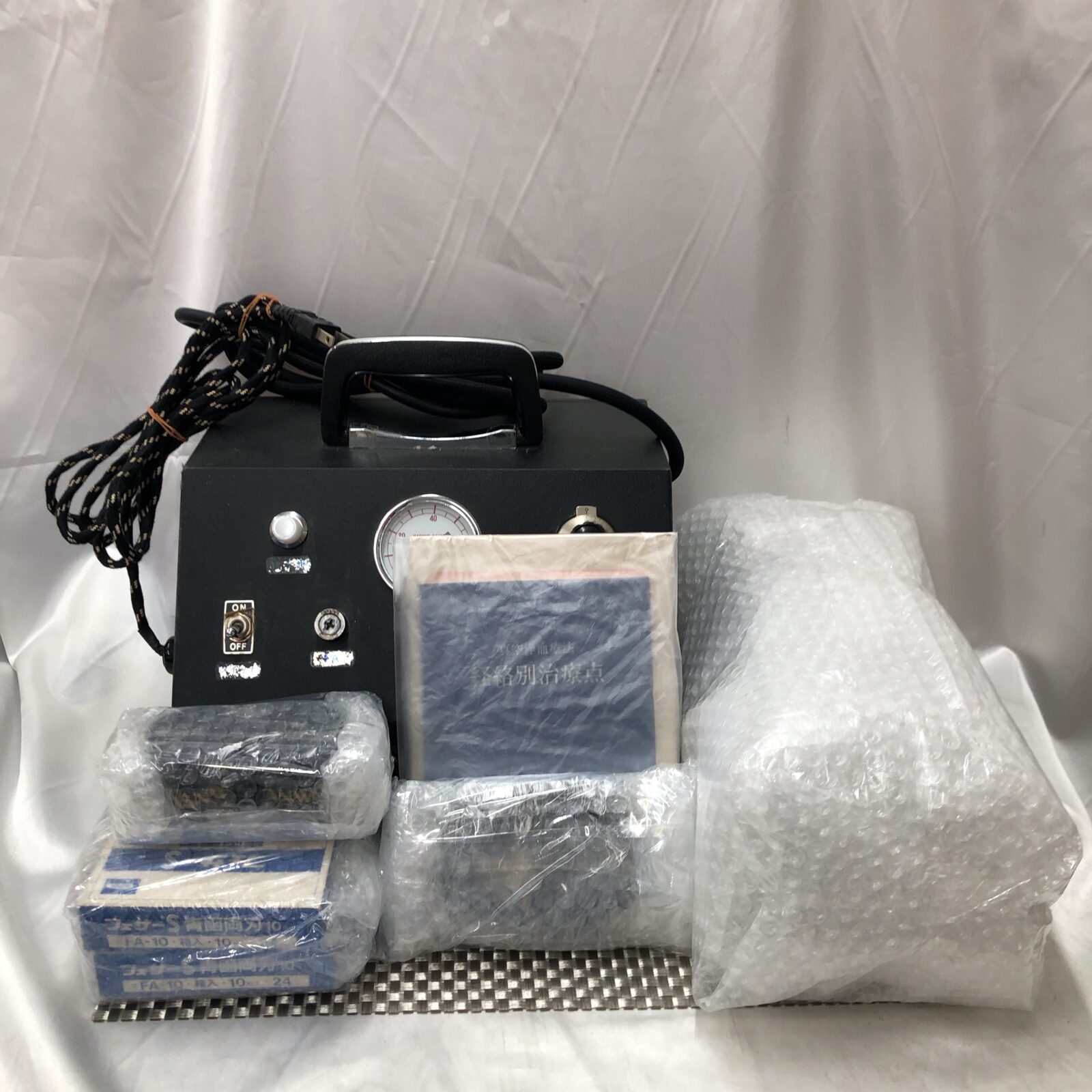 美品 電気真空浄血治療器バンキーＤ31型　 Vankey Yahoo!オークション -「バンキーd31」(健康用品、健康器具) の