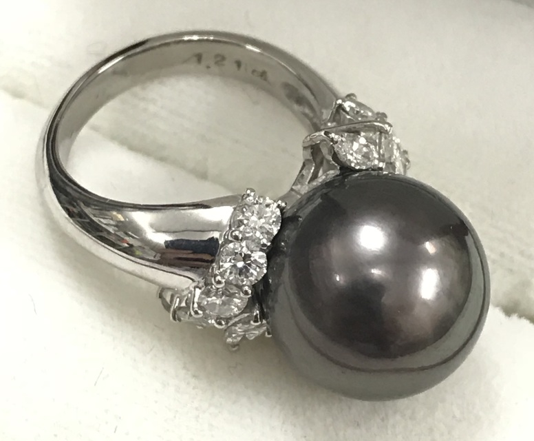 Pt900 プラチナ パール 黒真珠 ダイヤ リング 指輪をお売り頂きました。堺東・中百舌鳥・堺市・三国ヶ丘でプラチナ・金・ダイヤ・宝石を売る
