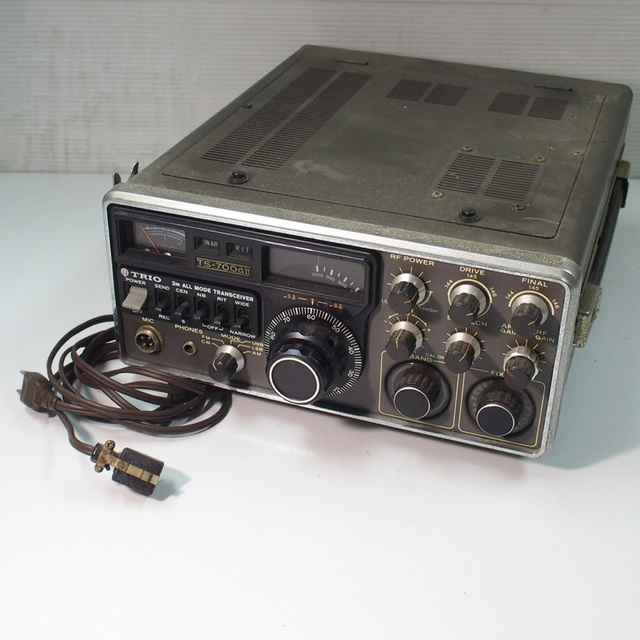 TRIOトリオ 無線機 TS-700GⅡ アマチュア無線】お売りいただきました 