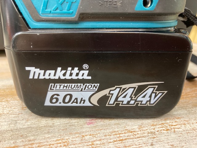 マキタ ソフトインパクトドライバー TS131D 14.4V 充電器 バッテリー１